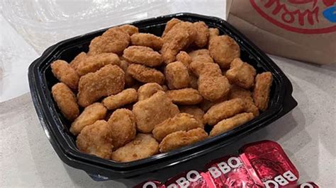 A: Orders for the <b>family</b> <b>size</b> <b>nuggets</b> can be placed online or in person at a local <b>Wendy</b>’s restaurant. . Family size nuggets wendy